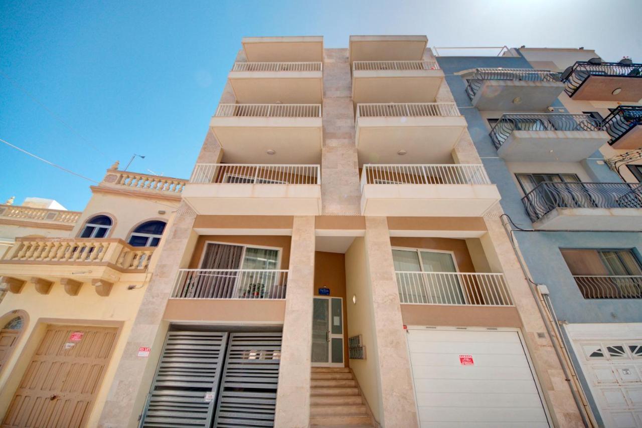 Modern Seaside 2 Bedroom Penthouse With Sea Views เซนต์พอลส์เบย์ ภายนอก รูปภาพ